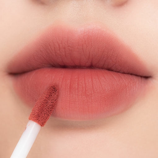Rom&nd Zero Velvet Tint dusty rose lip swatch