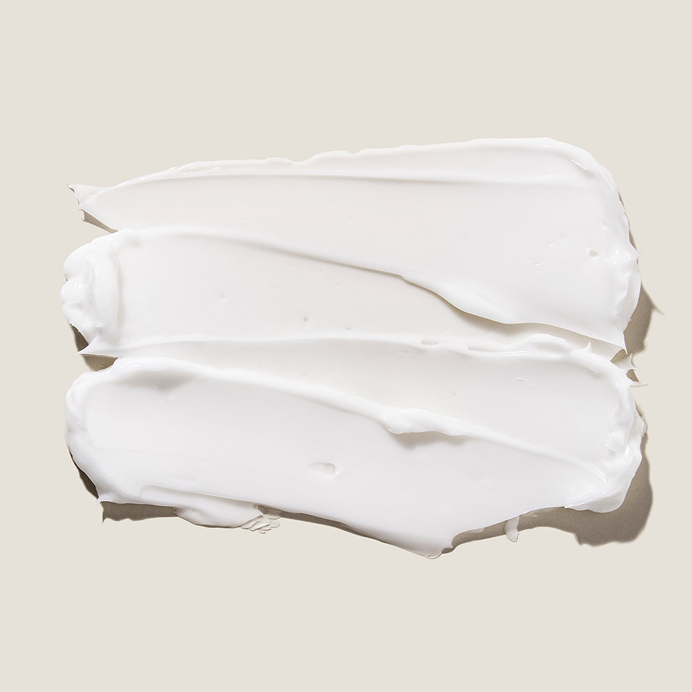 Mary&May Tranexamic Acid+Glutathione Eye Cream 30g white creamy texture swatch close-up