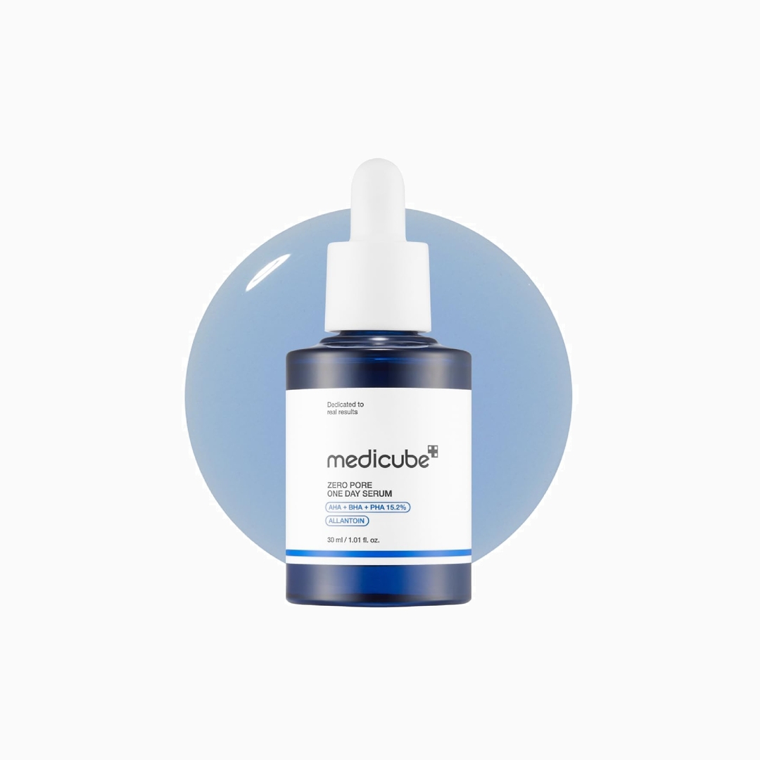 medicube ZERO PORE ONE DAY SERUM 30ml pump bottle with clear blue serum texture