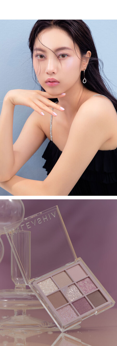 Unleashia Glitterpedia Eye Palette No.4 All of Lavender Fog on model with open palette